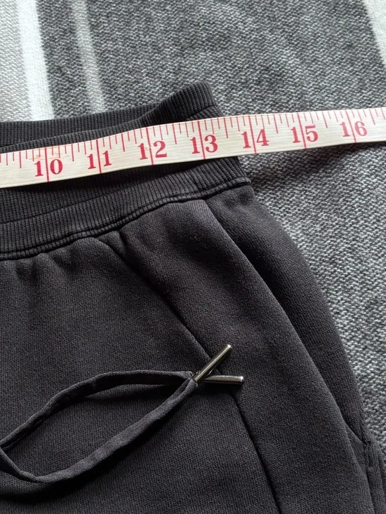 Lululemon Scuba Relaxed High Rise Jogger in Black ~ 26.5” - Picture 9 of 10